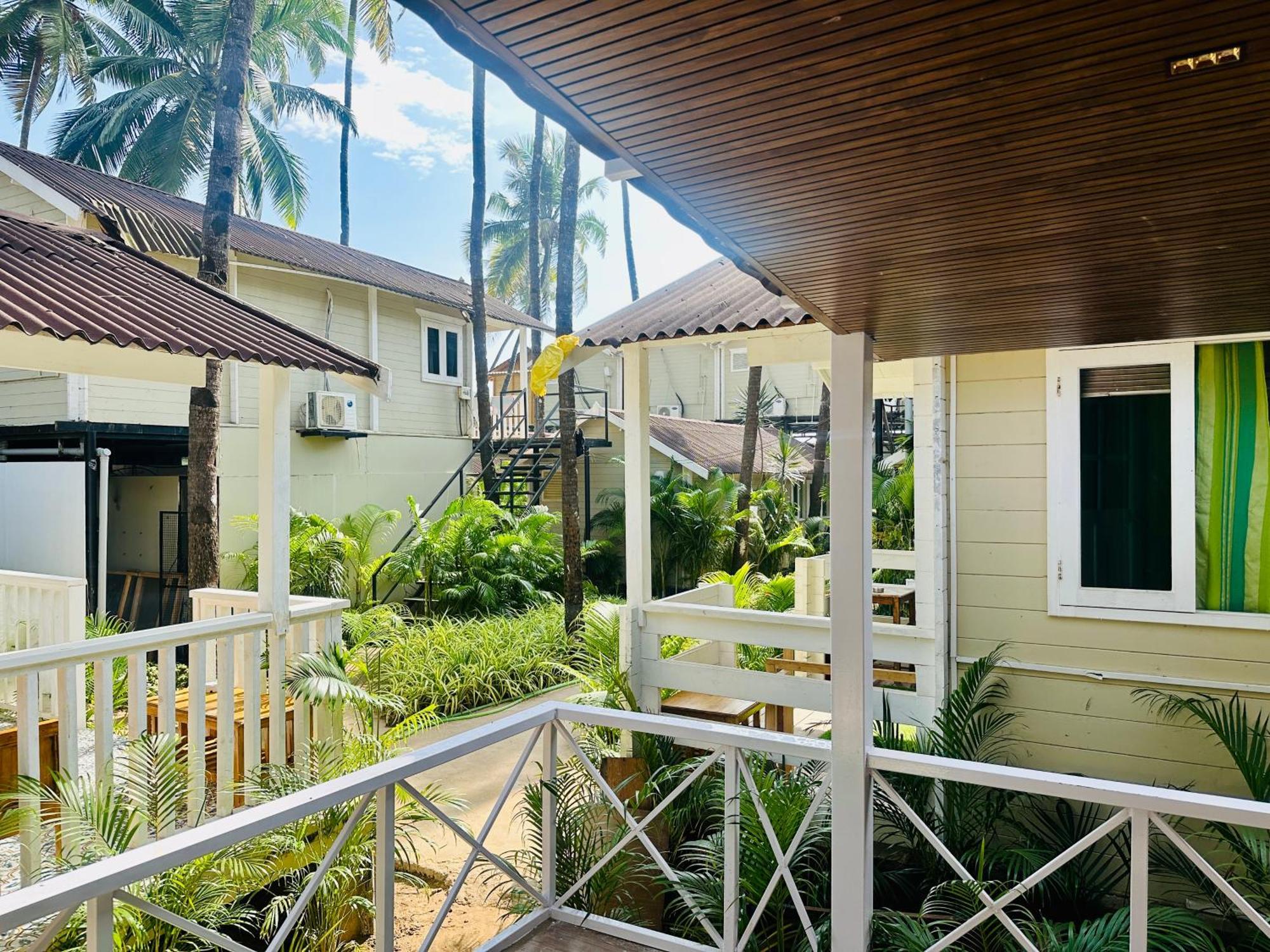 Cocos Beach Resort ปาโลเลม ภายนอก รูปภาพ